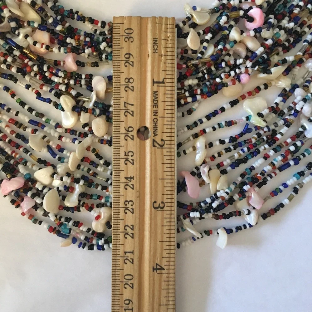 SOLD—Vintage 1970’s Beaded Seashell Tribal Layer Bib Necklace from Aruba - Picture 15 of 16